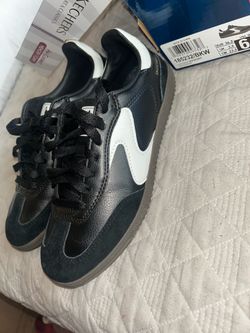 Size 6.5 shoes