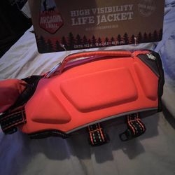 HIGH VISIBILITY LIFE JACKET