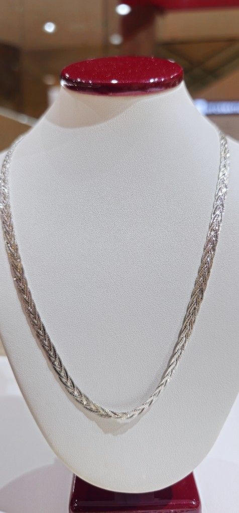 18K Pure Italian White Gold Hearing Bone Chain Necklace 16 Inches 3mm 