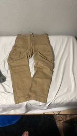 Gap straight cargo pants 33x32