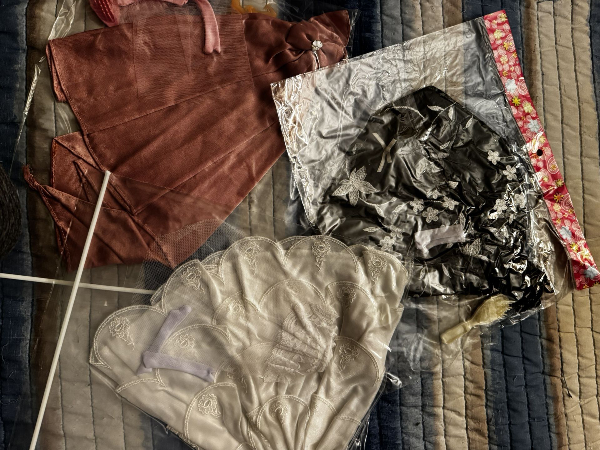 Lot Of Barbie Clothes 