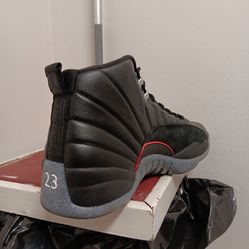 Jordan 12's