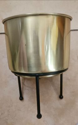 Gold Plant pot holder
