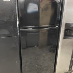 Kenmore Top And Bottom In Glossy Black Used