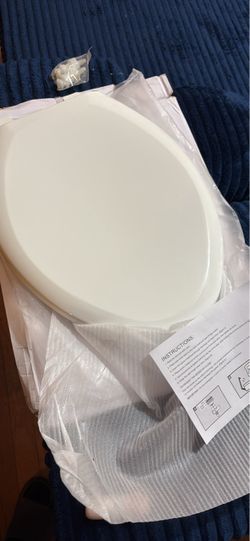 White Toilet Seat with Hardware