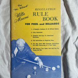 RARE VINTAGE REGULATION RULE BOOK FOR POOL AND BILLIARDS BY WILLIE MOSCONI