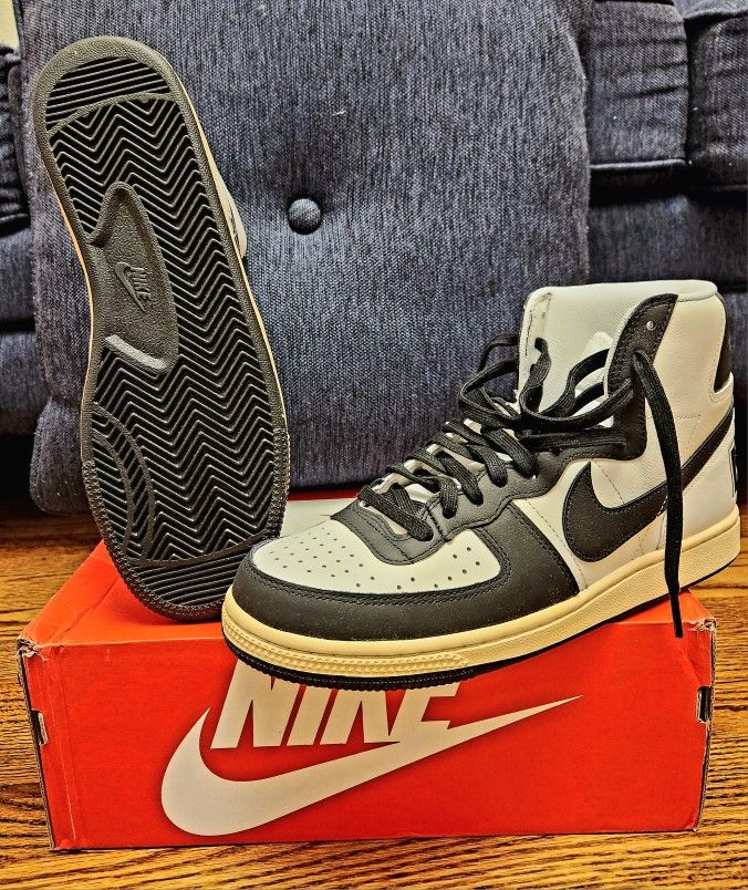 Nike Terminator High Vintage Panda Size 9M for Sale in Danbury, CT   OfferUp