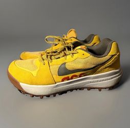Nike ACG Lowcate Solar Flare Yellow Mens Size 10 Trail Running Shoes DM8019-700