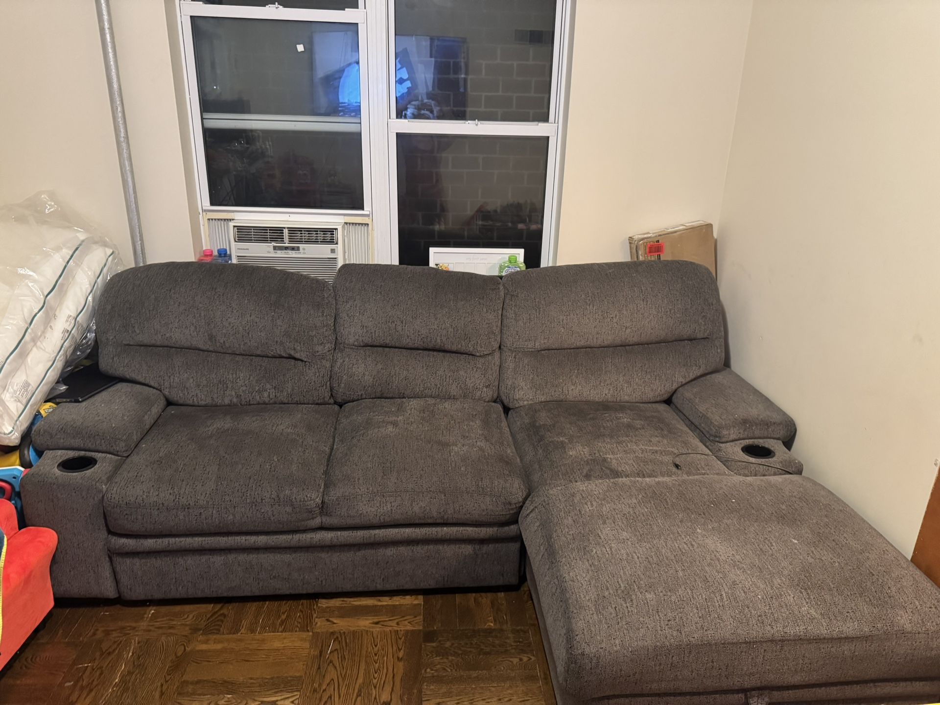 Free Couch 