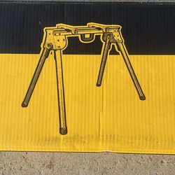 DEWALT Heavy Duty Work Stand with Miter Saw Mounting Brackets