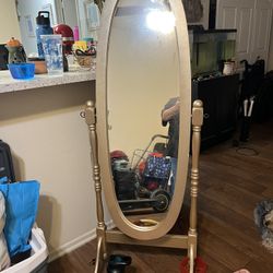 Mirror 