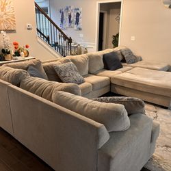 15ft Long Sectional Sofa With Ottoman