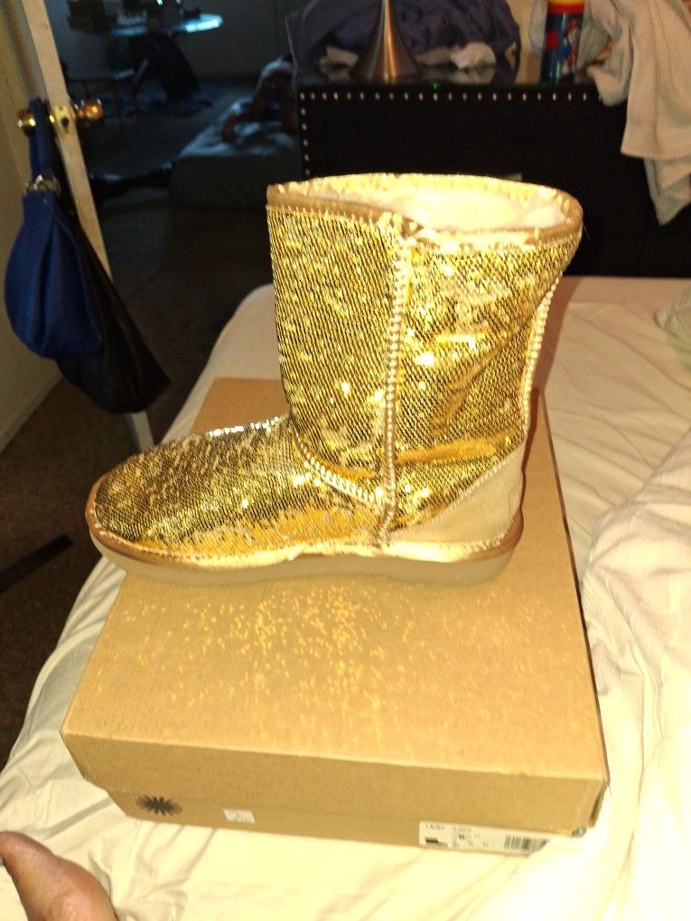 Brand New UGG ✨️