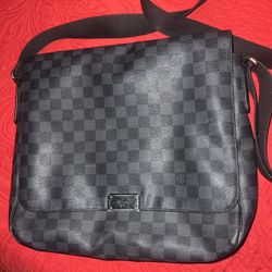 louis Vuitton Messenger shoulder Bag SALE