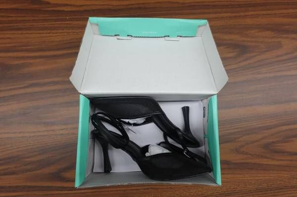 Ankis Women’s Size 6.5 Slingback Closed-Toe Heels