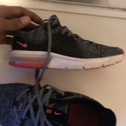 Nike Women’s Air Max 