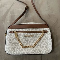 Michael Kors crossbody