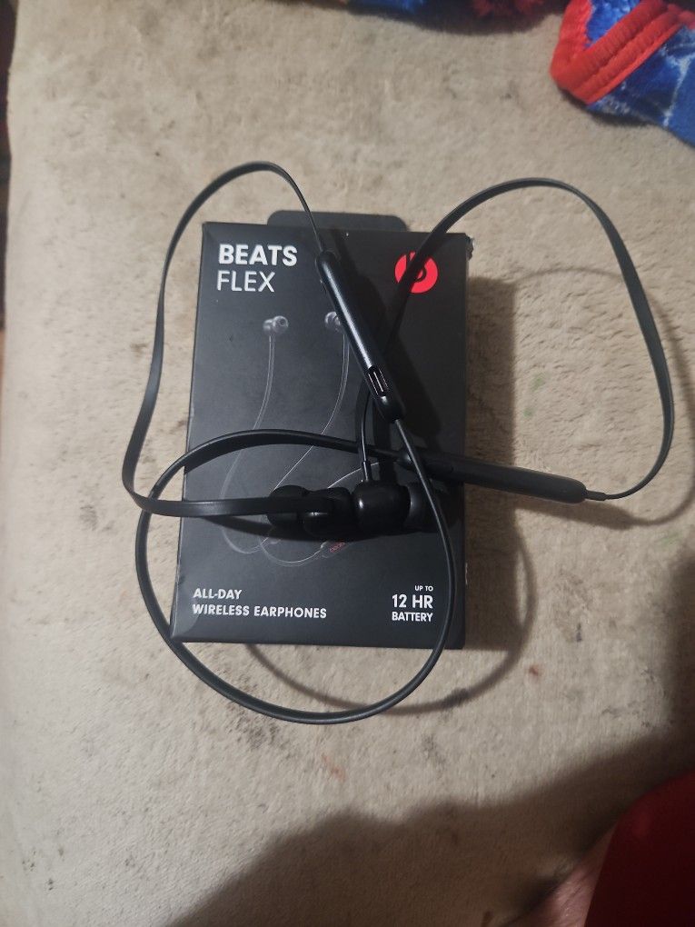 Beats Flex Earbuds