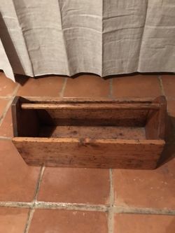Antique Tool Box $30 OBO - 21.5”l x 9”w x 11”h