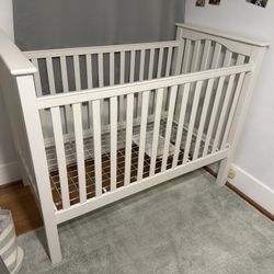 Pottery Barn Kendall Crib