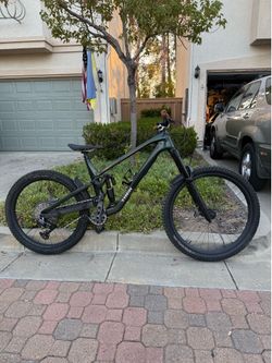 Trek Slash 9.8 Gen 6 GX AXS XL