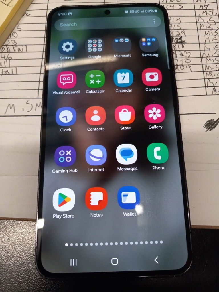 Unlocked Galaxy S23 128 Gb with Otterbox