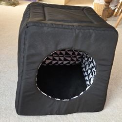 Like New IKEA Lurvig Covered Cat Bed 204.632.78, Price OBO