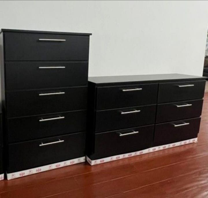 DRESSER AND CHEST  // CÓMODA Y GAVETERO