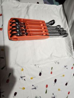 MAC TOOLS 5 PIECE METRIC COMBINATION WRENCH SET -
