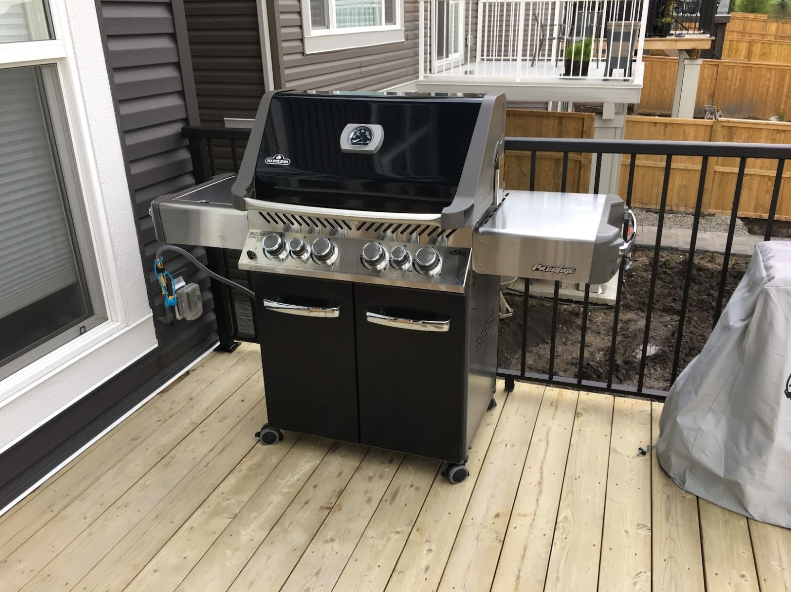 Napoleon Prestige P500RSIB Natural Gas BBQ