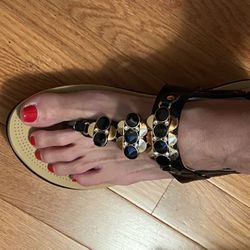 NEW LOW HEEL SANDALS