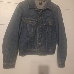 Vintage 1970s Lee Denim Jacket With Dragon Embroidery 