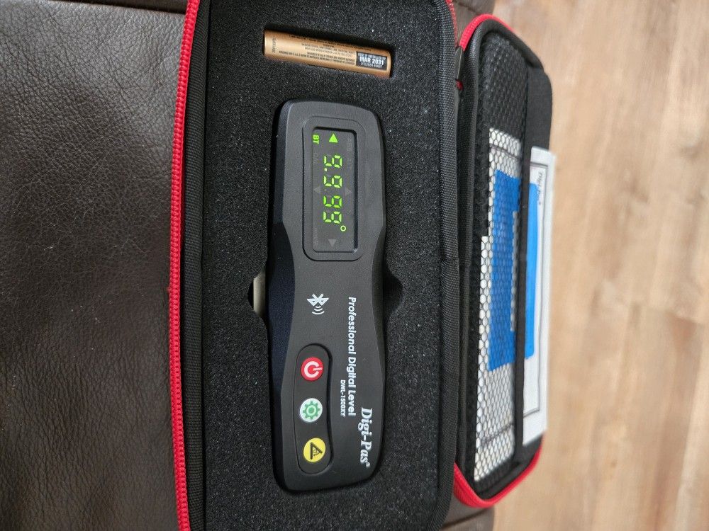 Digital Level