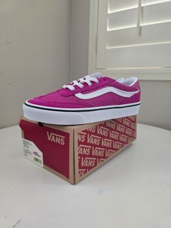 Women's 6.5 Brooklyn LS Vans