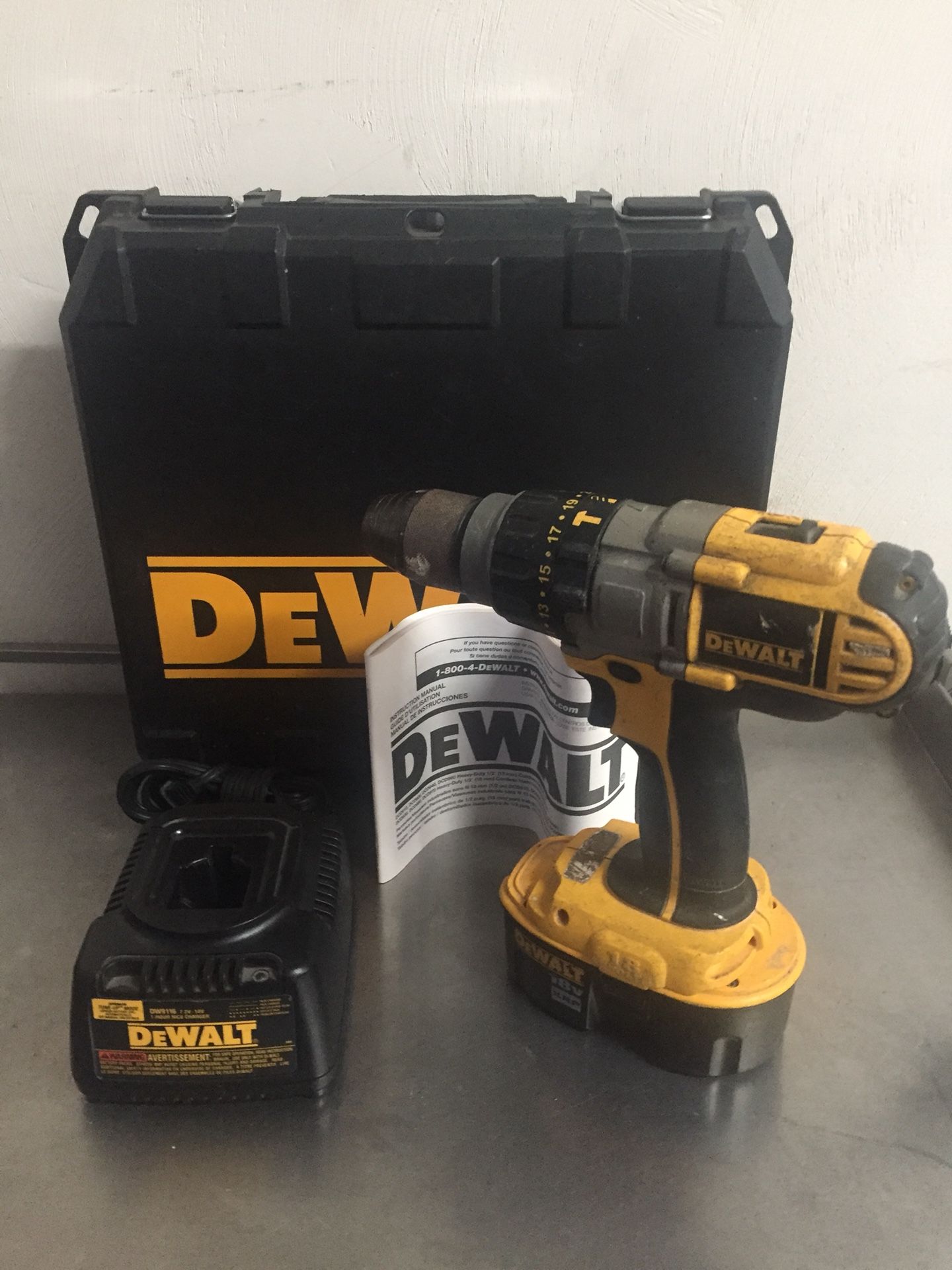 Dewalt dcd950 sale battery