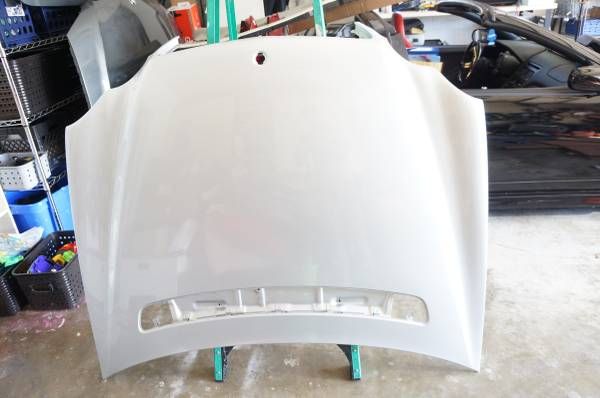 Mercedes c class w203 hood and other parts