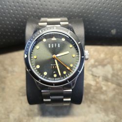 German watch 12 hour bezel