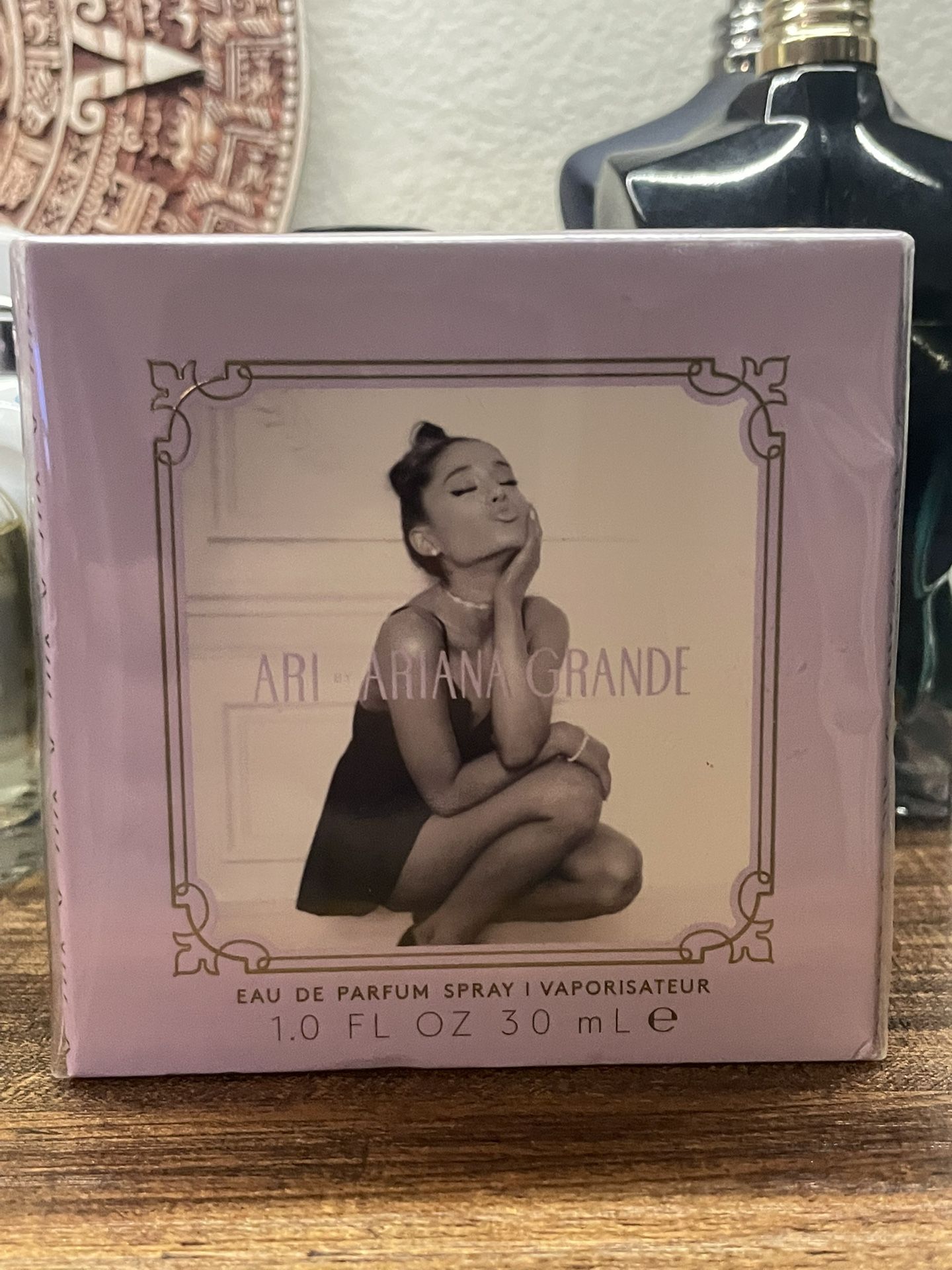 Ari by Ariana Grande 1.0 oz EDP
