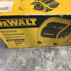 Dewalt  200 Psi