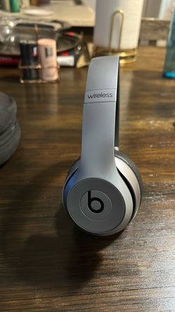 Beats Solo Wireless Headphones Gray beats