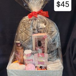 Anniversary Basket. Birthday Gift Set Bathrobe Spa Kit. Gift for her. BBW Sweet Pea