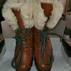 LAUREN  RALPH LAUREN  WOMANS  LEATHER SIZE 8.5 BOOT 'S.   110 Obo