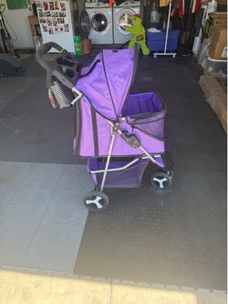 Dog stroller