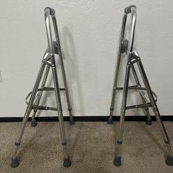 Multi-leg cane-Walking Assistance