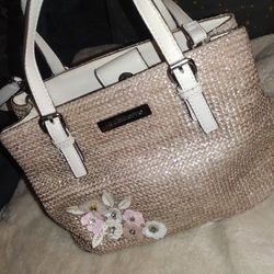 Liz Claiborne 