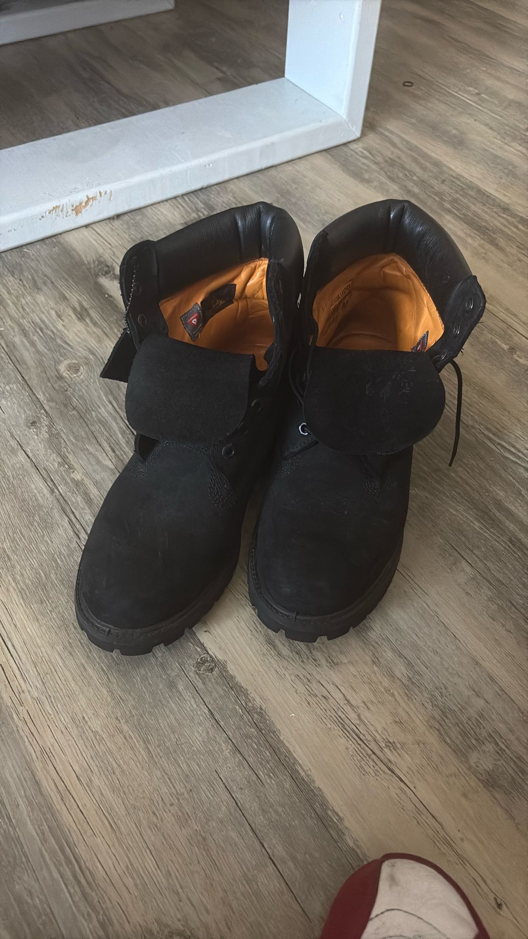 Timbs Size 10