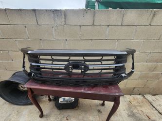 F150 xlt super crew  2025 light and grill