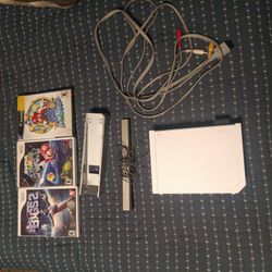 Nintendo Wii + Games