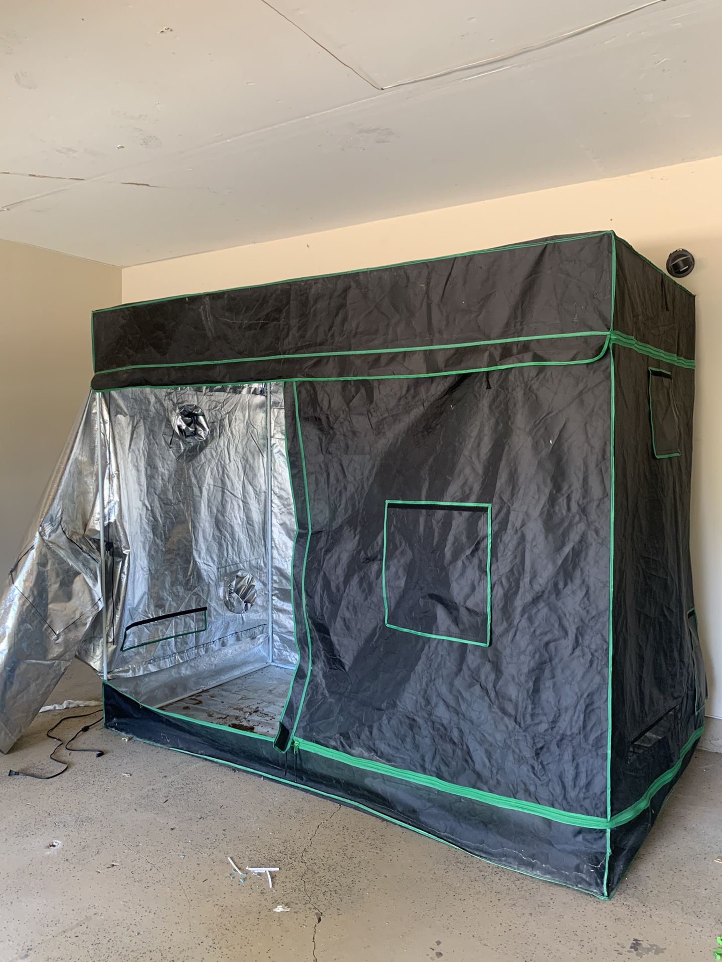 Grow Tent