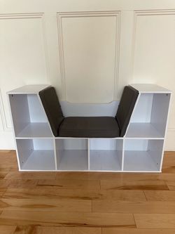 Kids Bookshelf with seating